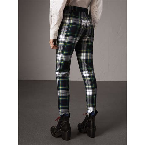 Amazon.com: BURBERRY Pantalones de cintura alta de lana 